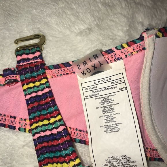 Cute rainbow striped Roxy bikini! - Picture 6 of 6